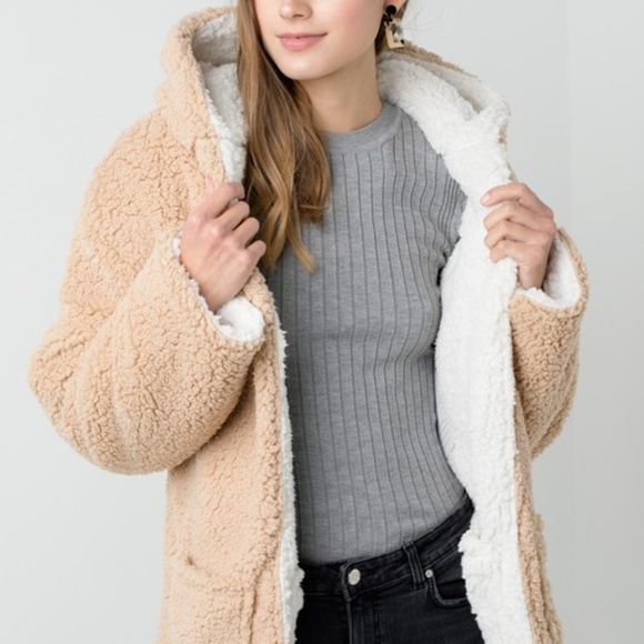 🆕 Ivory Cream Reversible Hooded Teddy Jacket - Picture 5 of 8